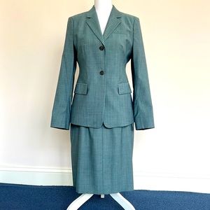 Hugo Boss 3-piece Suit size 6